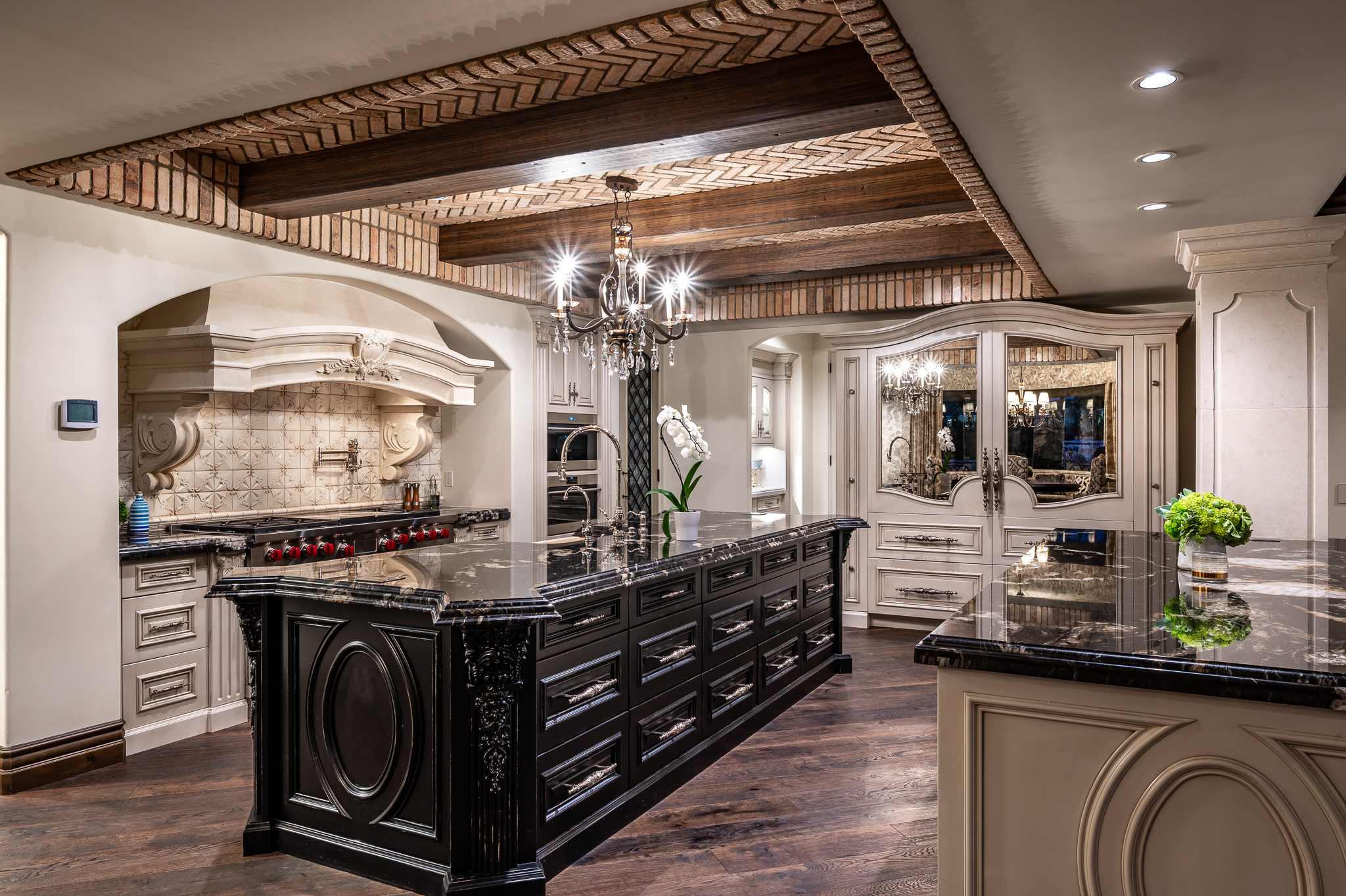 luxury mansion kitchens