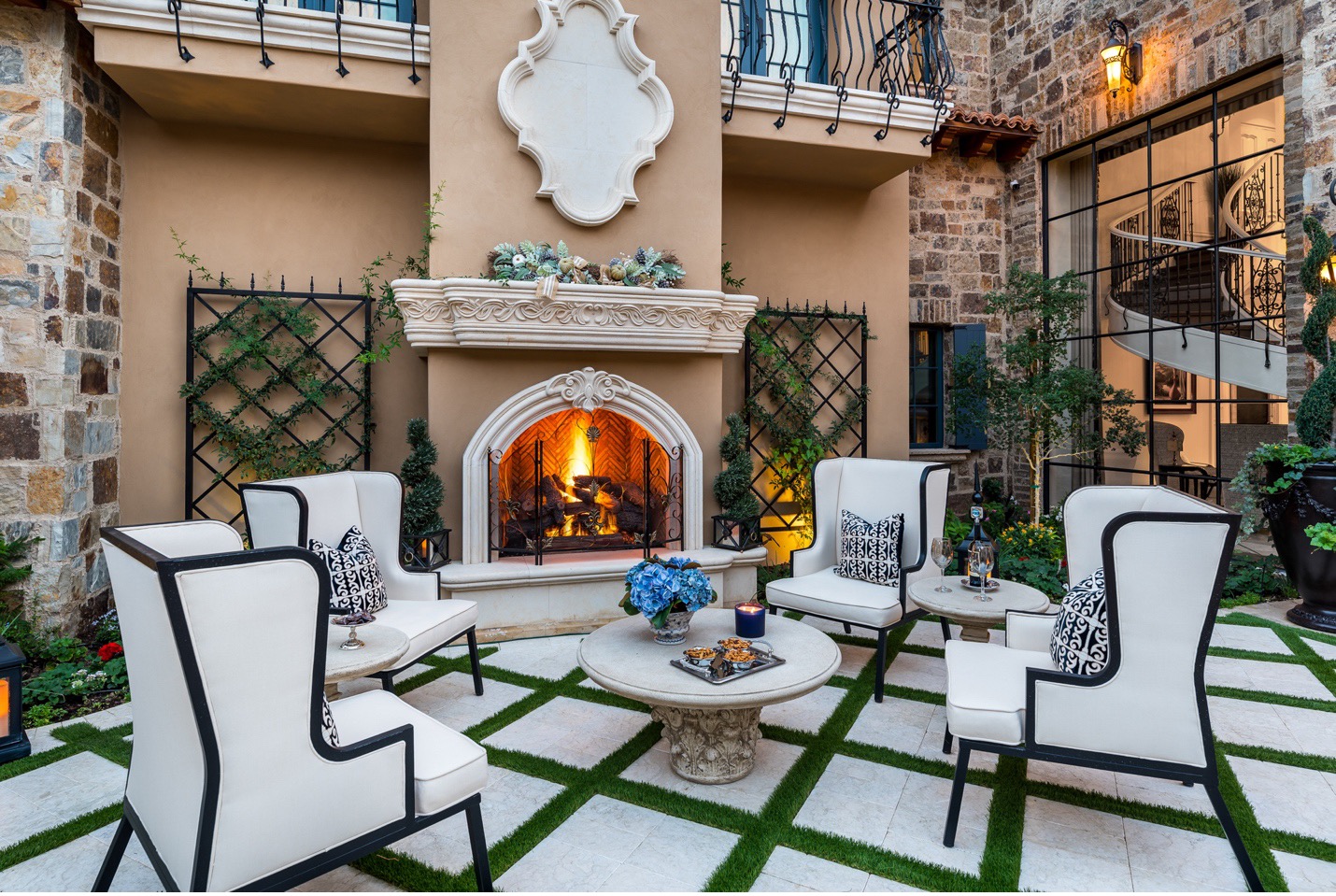 Outdoor living space by the fire in Scottsdale, Arizona